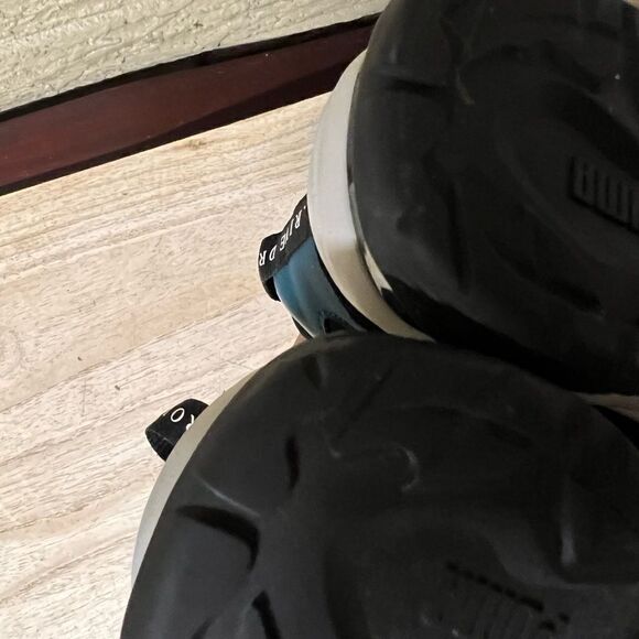 Puma thunder Rive Droite sneakers women’s 6 - Picture 7 of 9